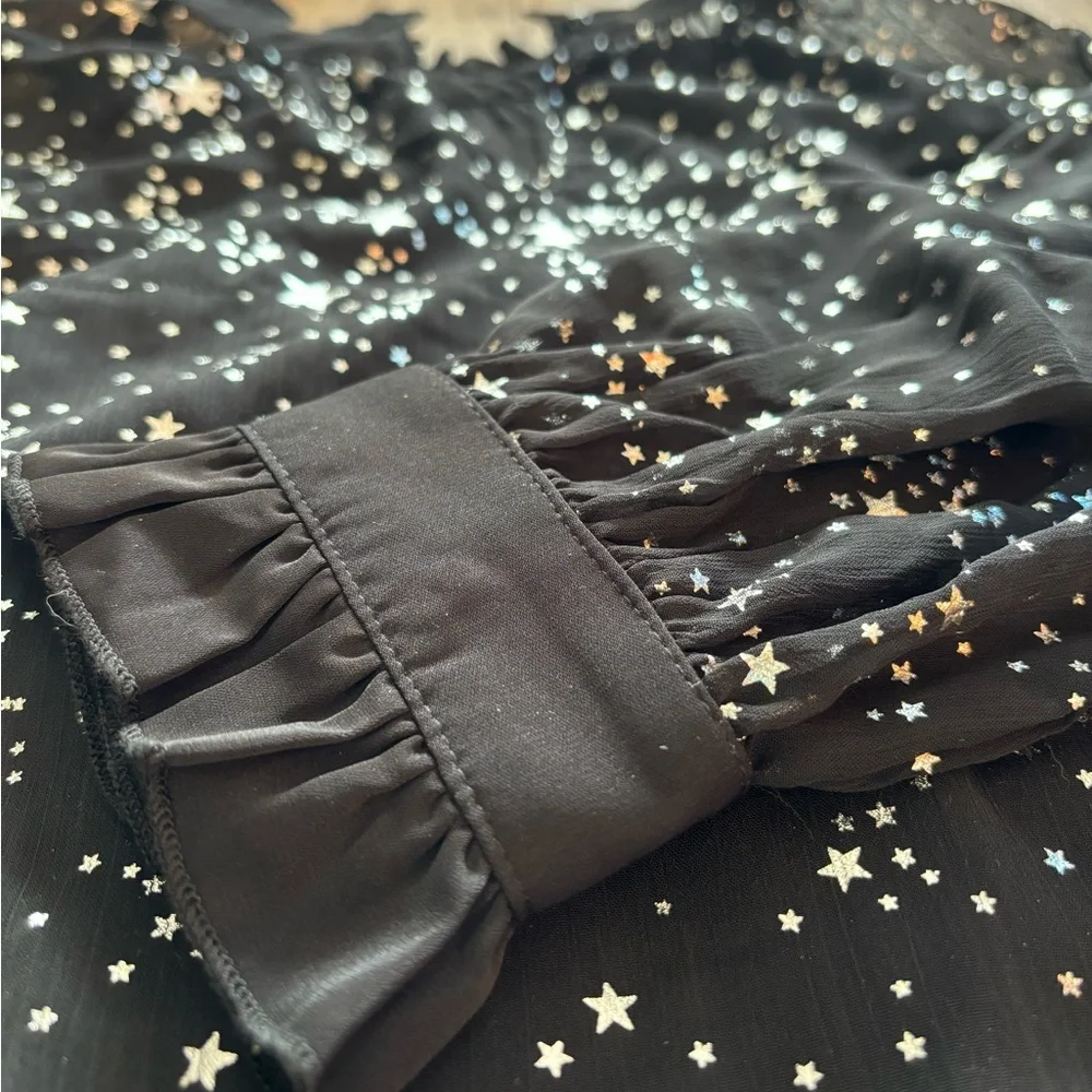 Star Print Semi-Sheer Ruffled Top - Picture 4 of 7